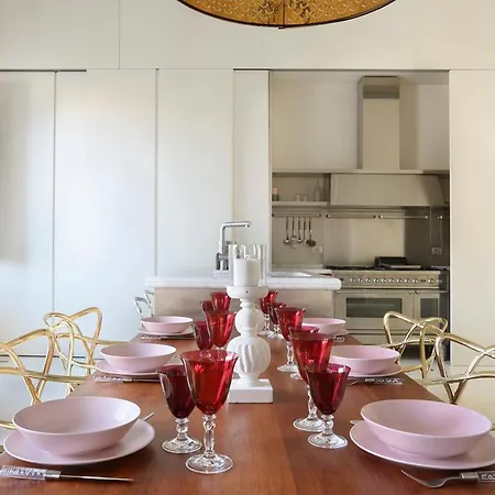 Apartment Luxury With Amazing Terrace In Florence-hosted By Sweetstay Florence