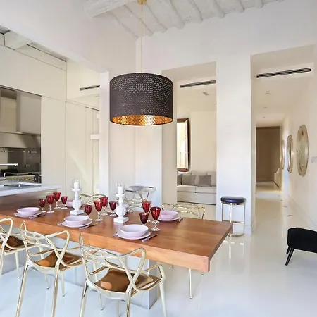 Luxury With Amazing Terrace In Florence-hosted By Sweetstay Apartment
