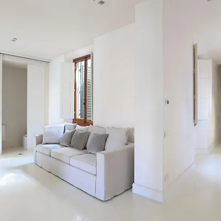 Apartment Luxury With Amazing Terrace In Florence-hosted By Sweetstay Florence