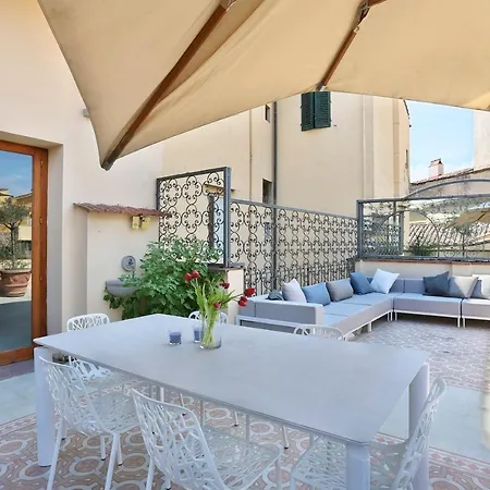 Apartment Luxury With Amazing Terrace In Florence-hosted By Sweetstay Florence