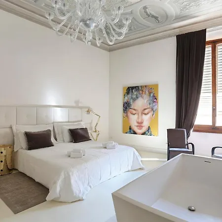 Apartment Luxury With Amazing Terrace In Florence-hosted By Sweetstay