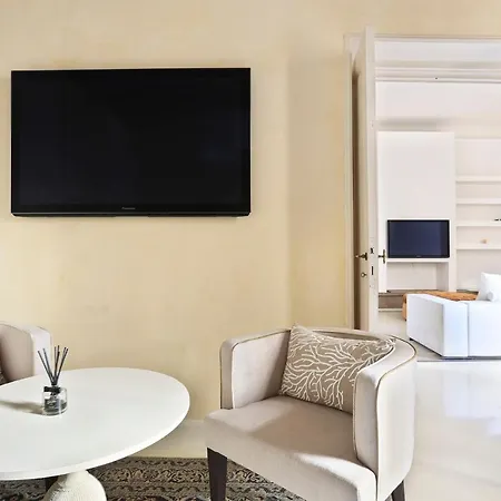 Apartment Luxury With Amazing Terrace In Florence-hosted By Sweetstay